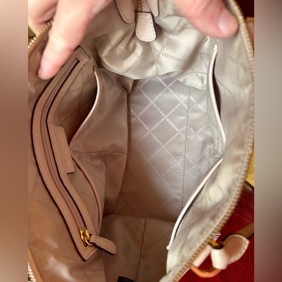 Large Michael Kors Pink Purse - Picture 8 of 12